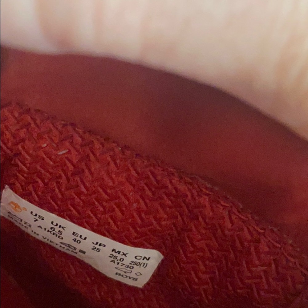 Timberlands (red) - Picture 5 of 5